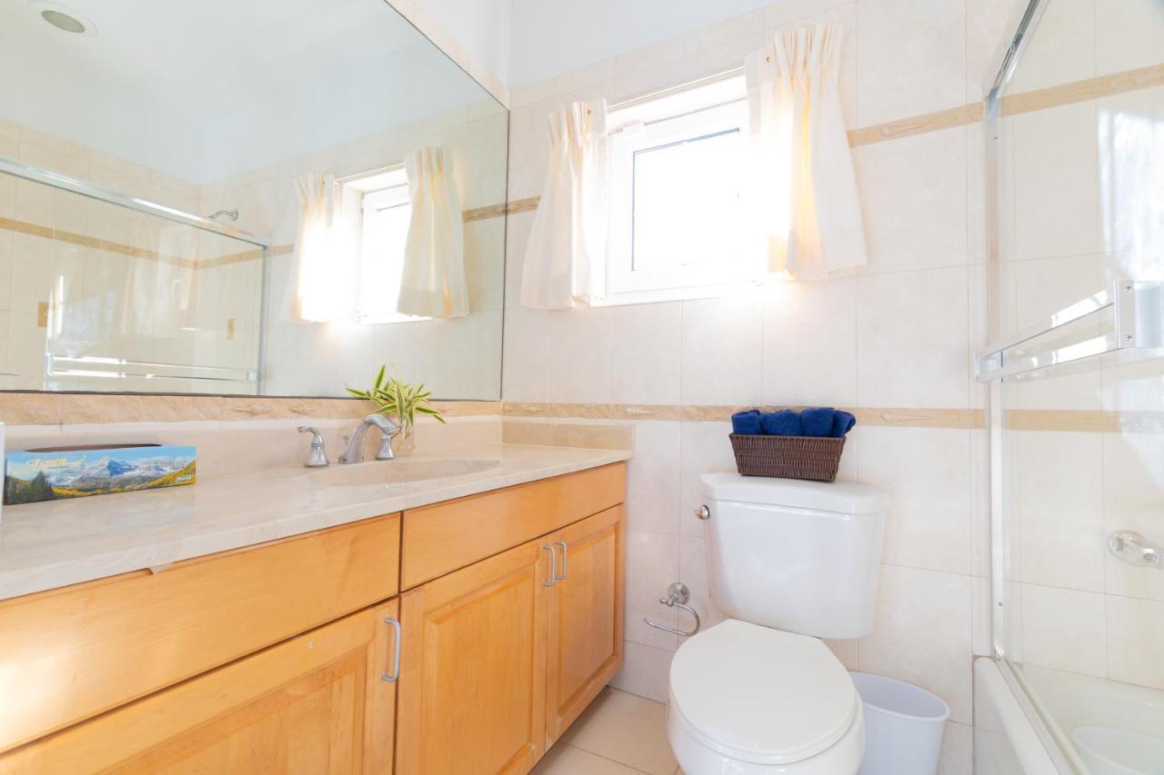 נסאו Caprice 9 - Oceanfront Villa - Gated Community With Pool מראה חיצוני תמונה