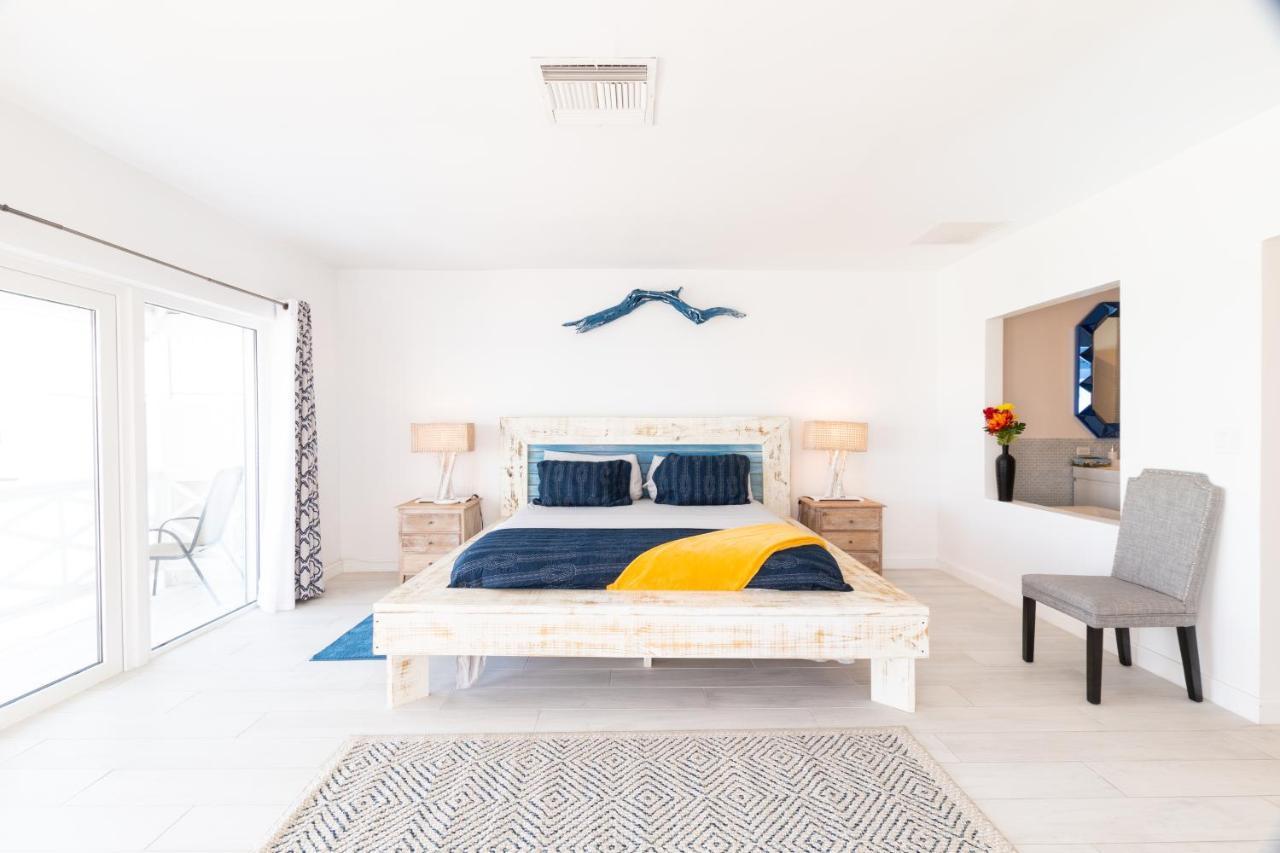 נסאו Caprice 9 - Oceanfront Villa - Gated Community With Pool מראה חיצוני תמונה